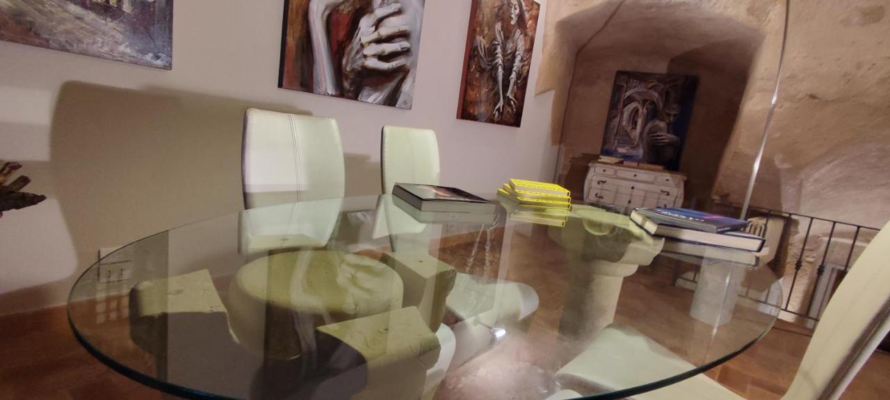 Casa Tudor Art Luxury Guest house Matera